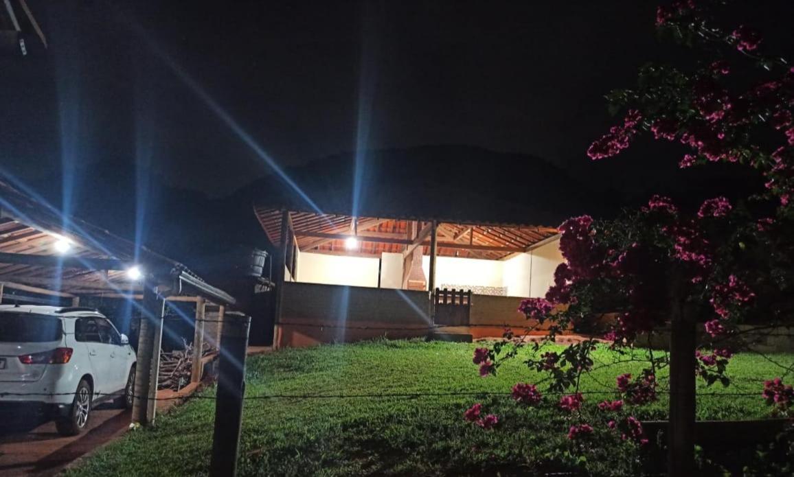 Casa grande, bem espaçosa, em Itambe do Mato Dentro, Cabeça de Boi Vila Exterior foto